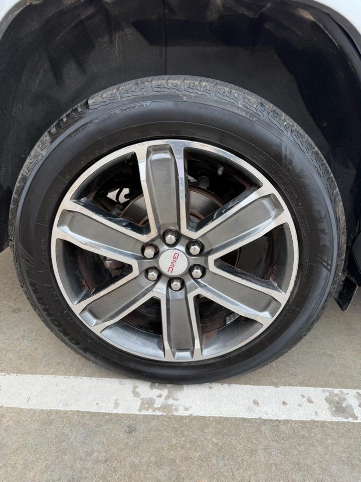 GMC Acadia FWD 4dr Denali 2018