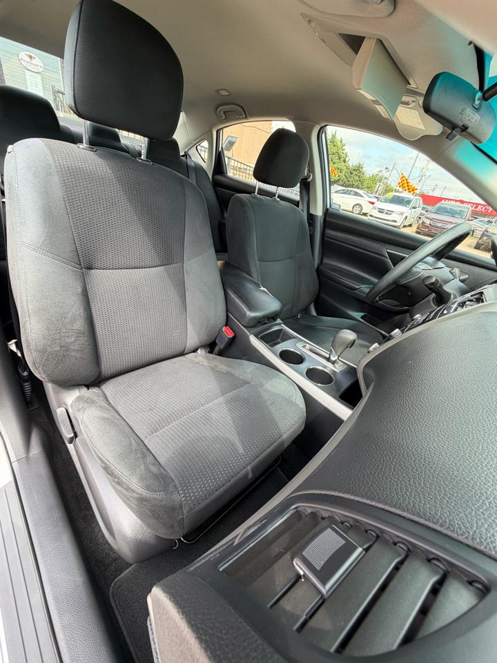 Nissan Altima 4dr Sdn I4 2.5 S 2015