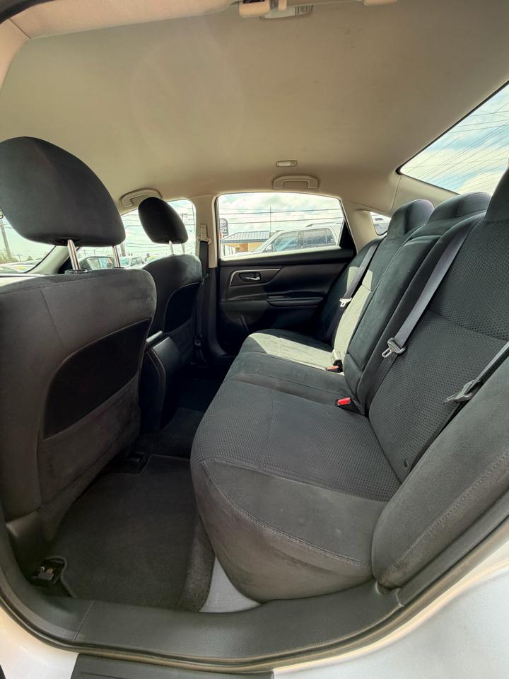 Nissan Altima 4dr Sdn I4 2.5 S 2015