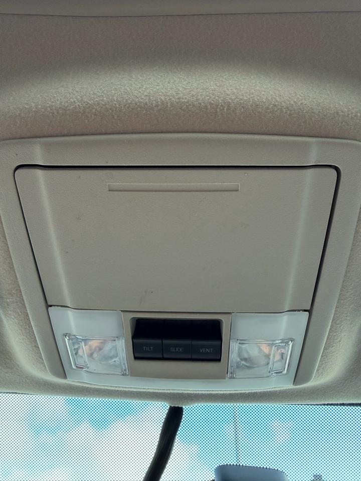 Ford Expedition EL 2WD 4dr Limited 2012