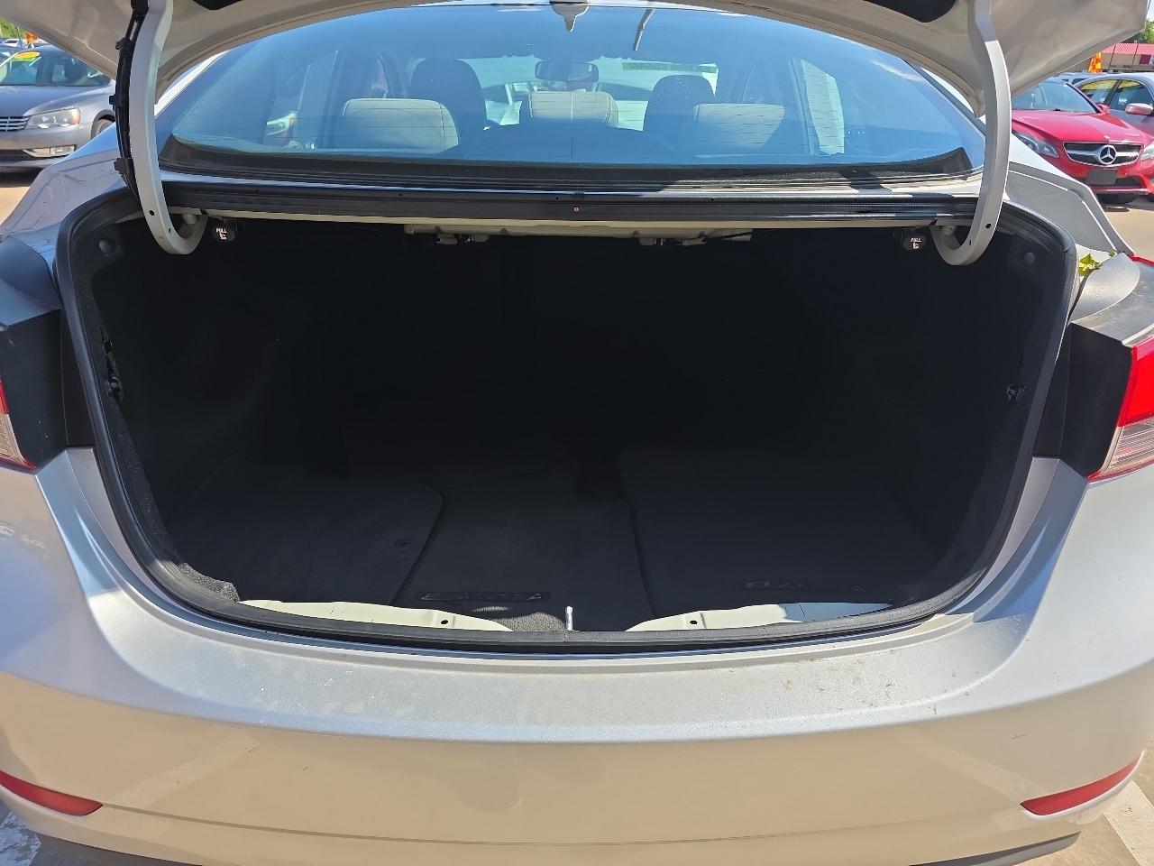 Hyundai Elantra 4dr Sdn Auto SE (Ulsan Plant) 2016