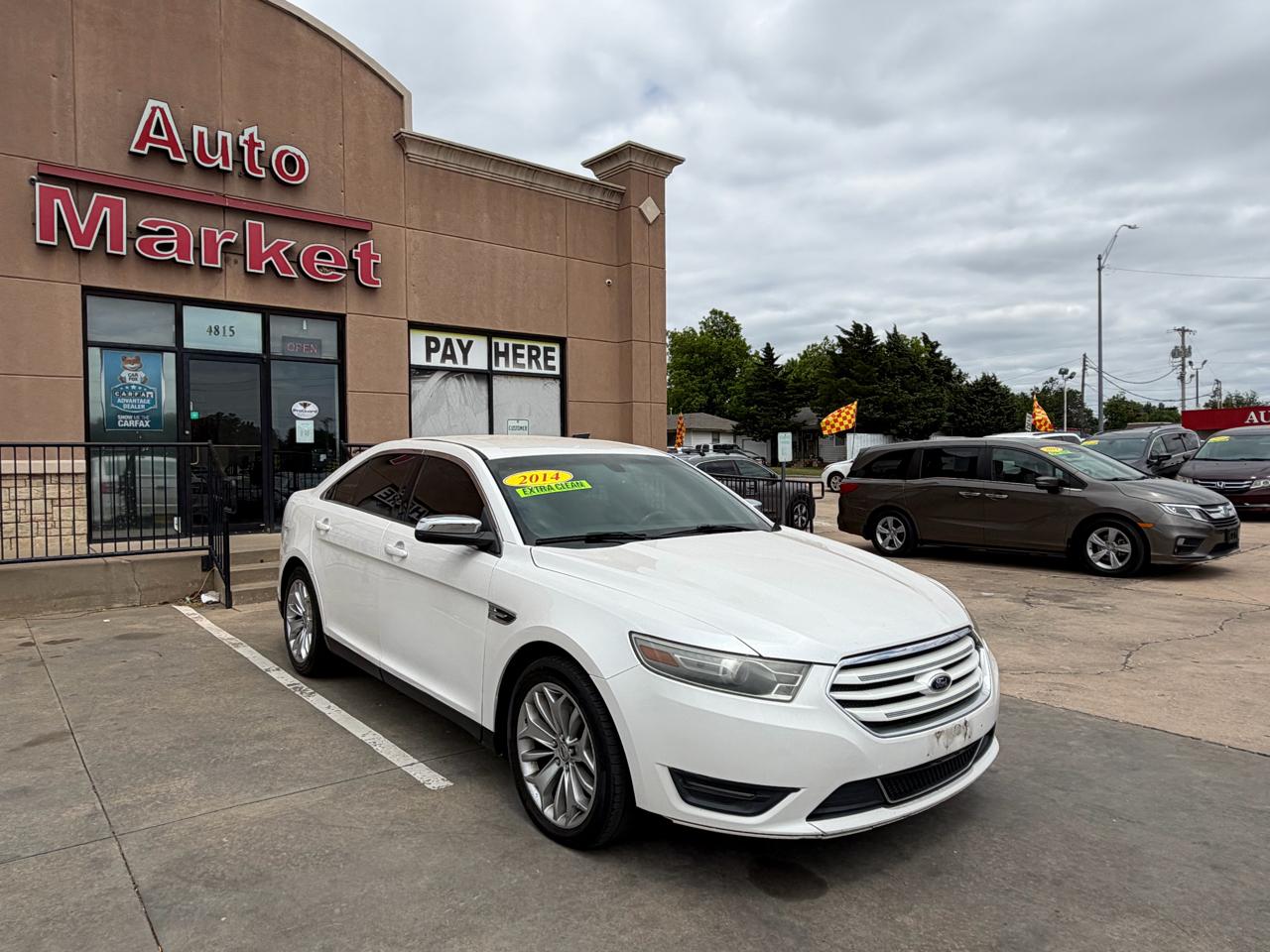 Ford Taurus 4dr Sdn Limited FWD 2014