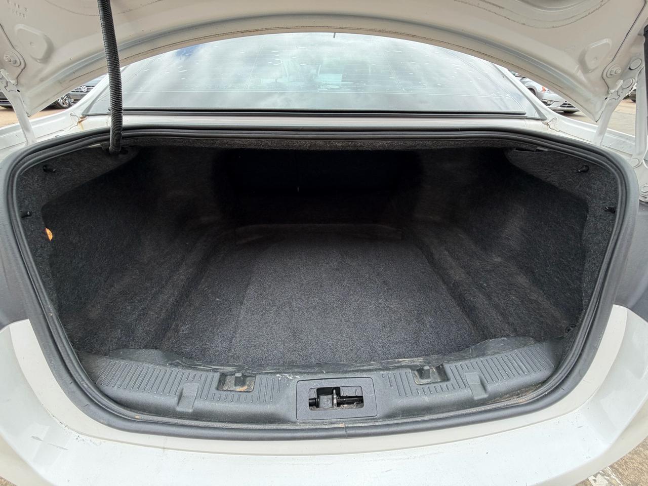 Ford Taurus 4dr Sdn Limited FWD 2014