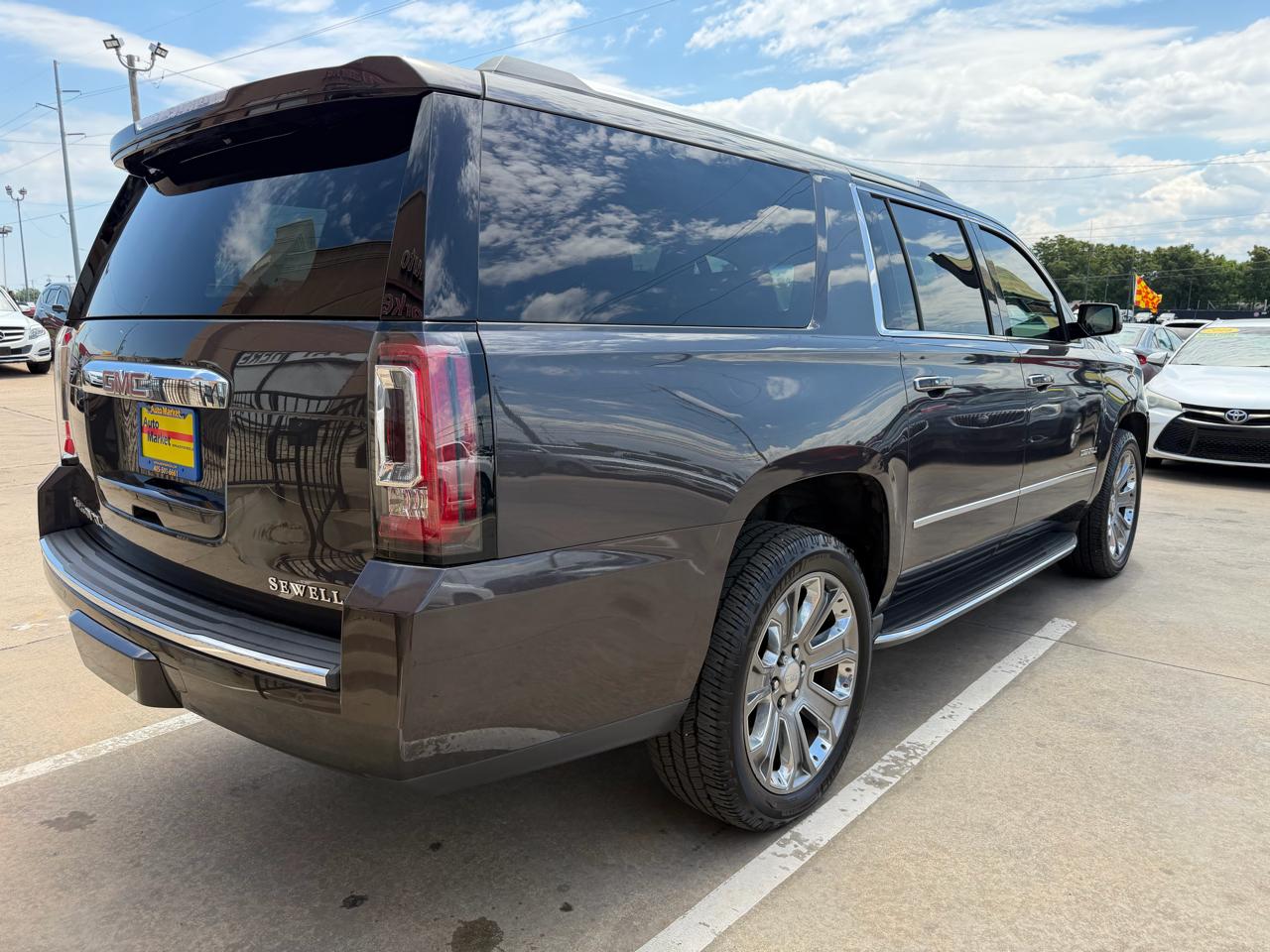 GMC Yukon Denali  2016