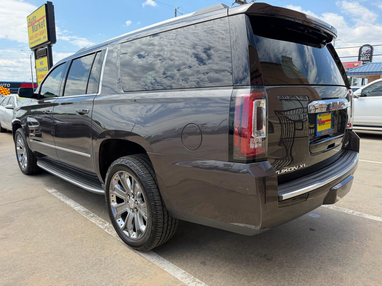 GMC Yukon Denali  2016