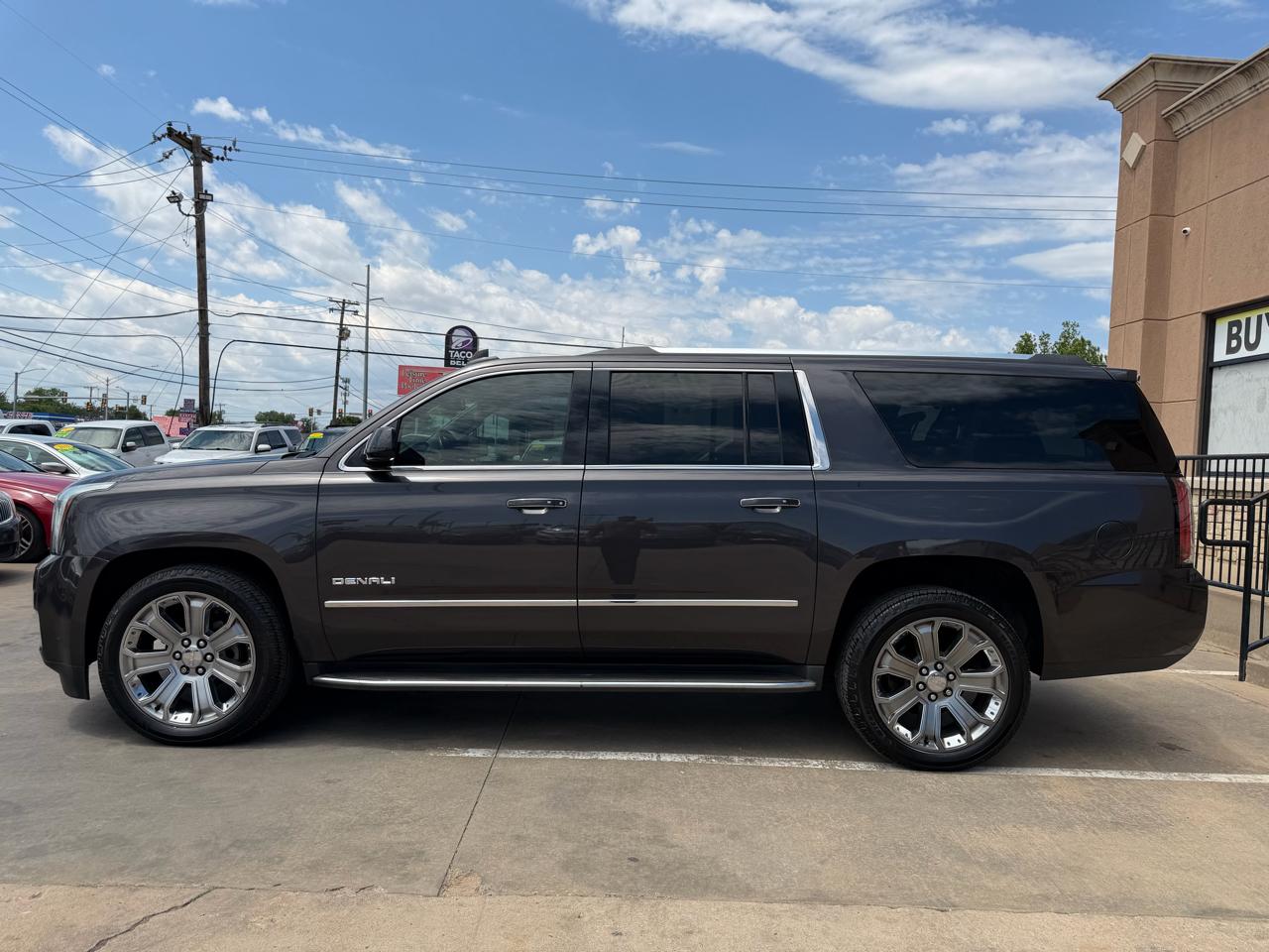 GMC Yukon Denali  2016