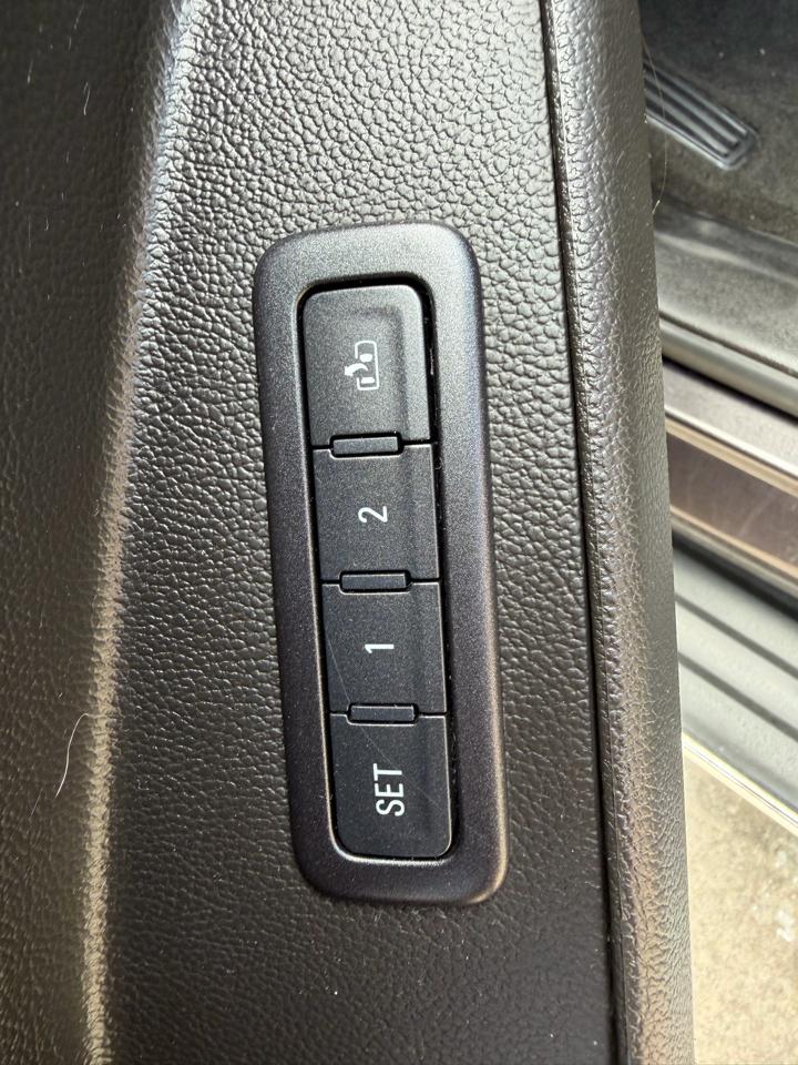 GMC Yukon Denali  2016
