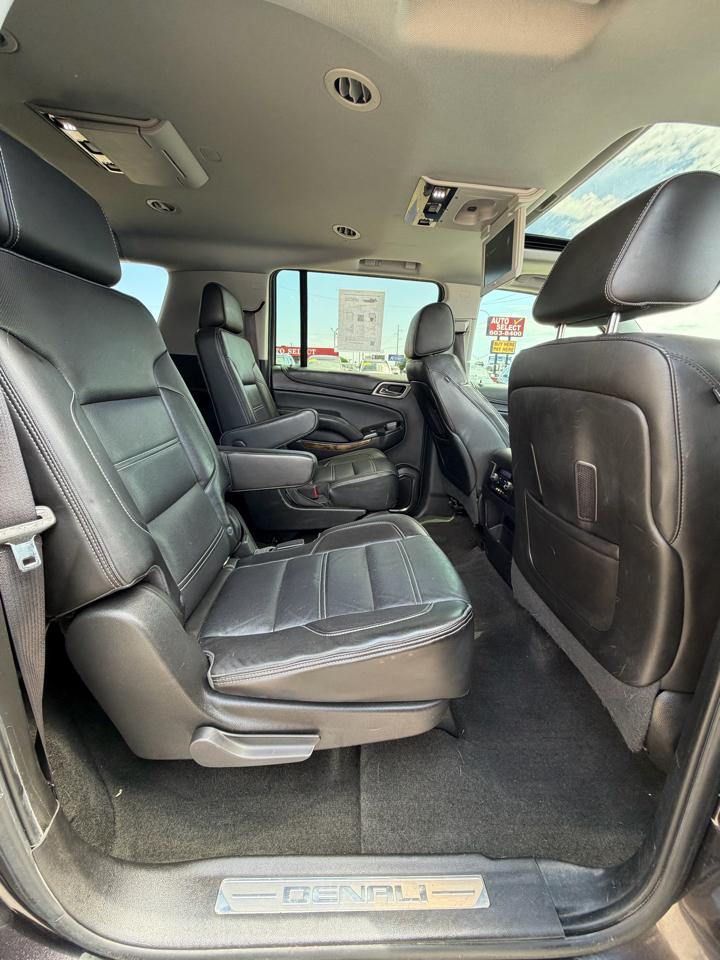 GMC Yukon Denali  2016
