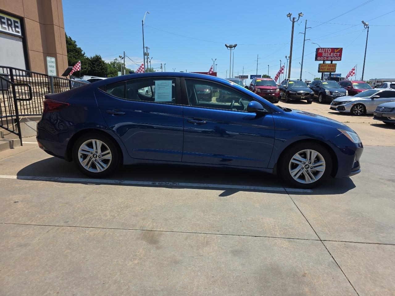 Hyundai Elantra SEL IVT 2020