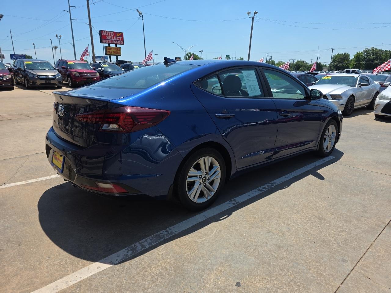 Hyundai Elantra SEL IVT 2020