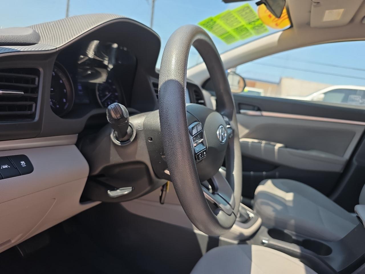 Hyundai Elantra SEL IVT 2020