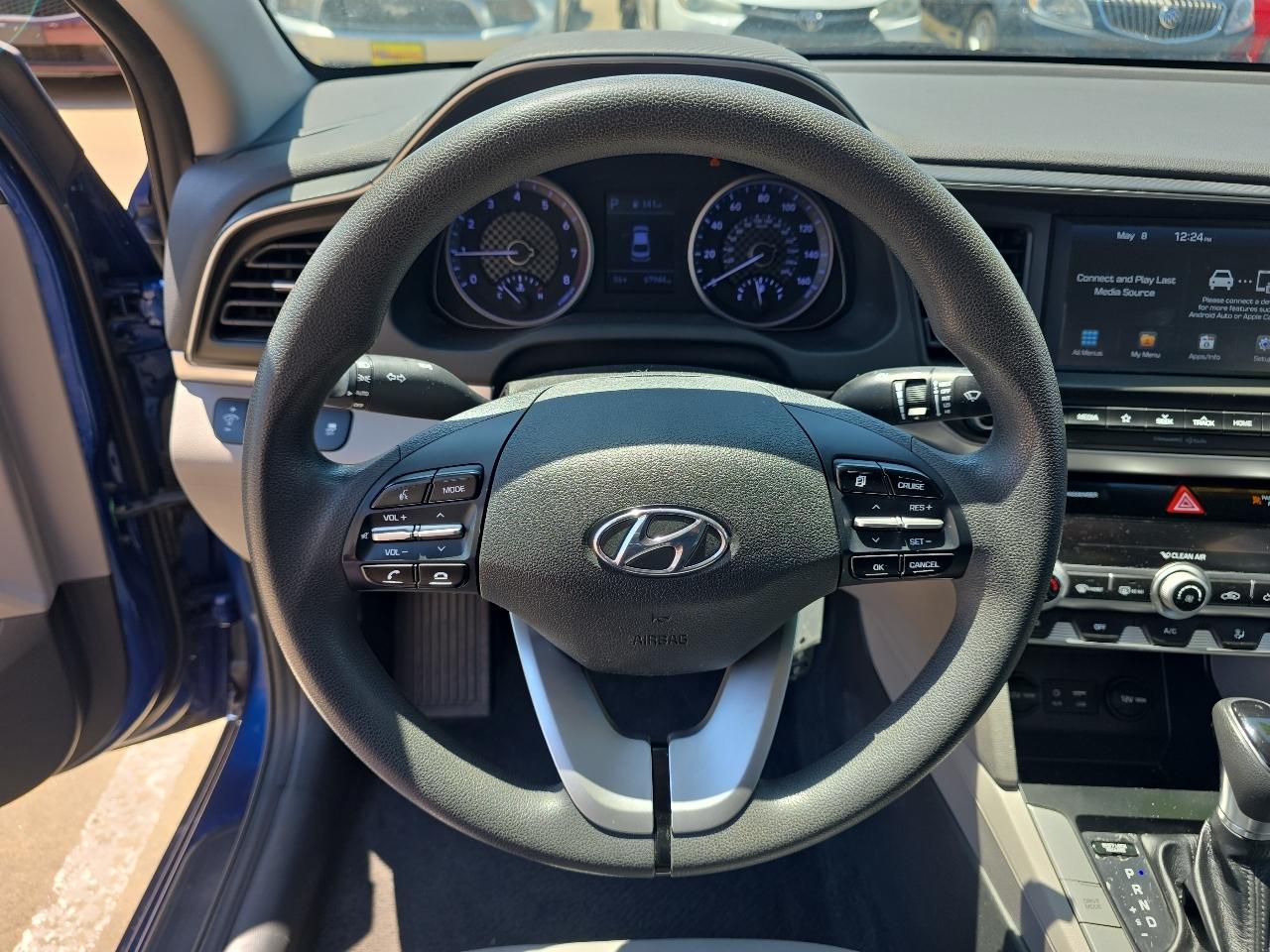 Hyundai Elantra SEL IVT 2020