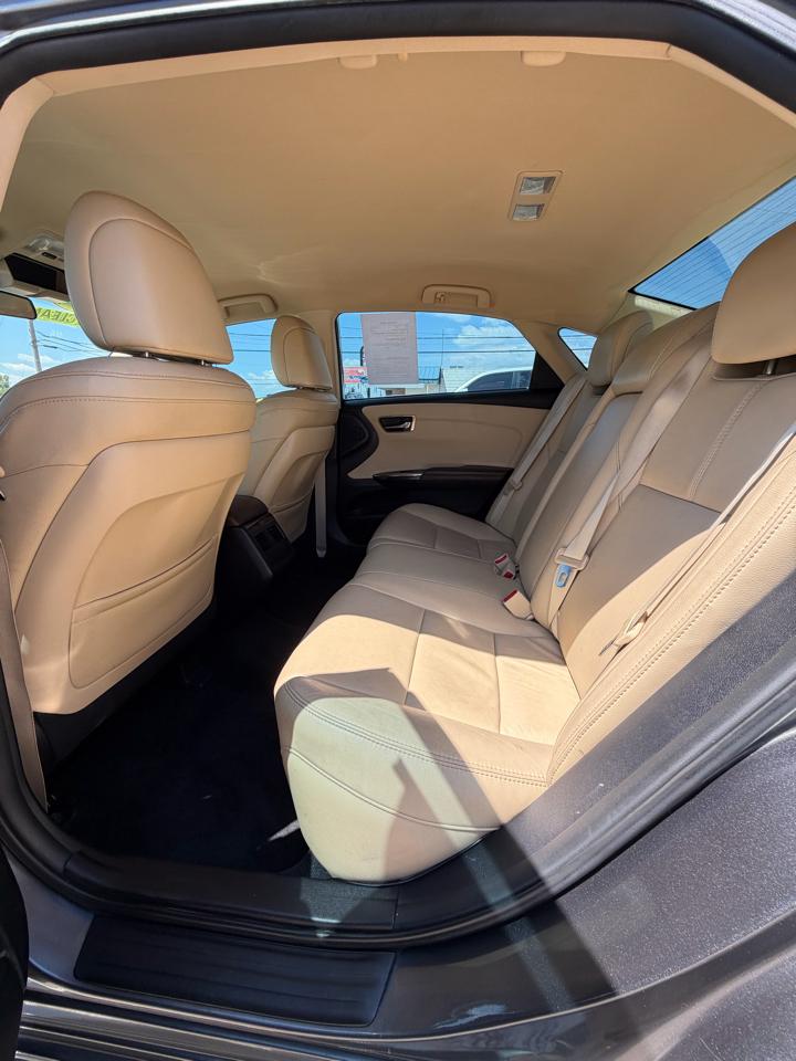 Toyota Avalon 4dr Sdn XLE Premium (Natl) 2013