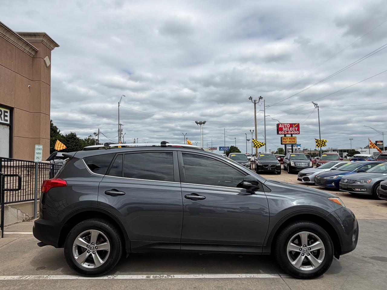 Toyota RAV4 FWD 4dr XLE (Natl) 2015