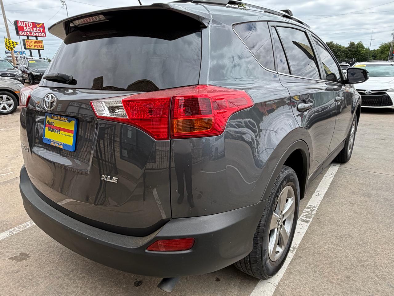 Toyota RAV4 FWD 4dr XLE (Natl) 2015