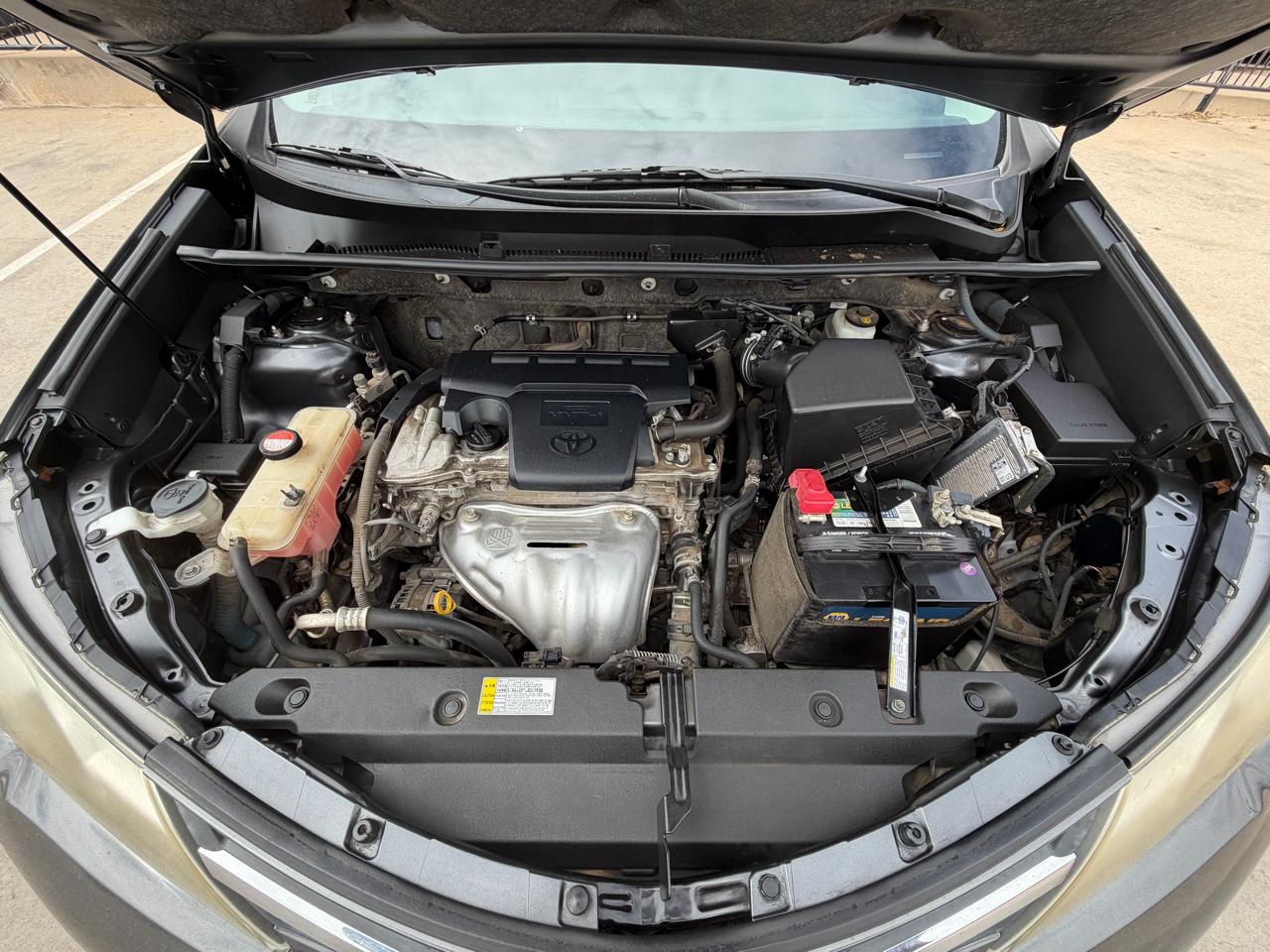 Toyota RAV4 FWD 4dr XLE (Natl) 2015