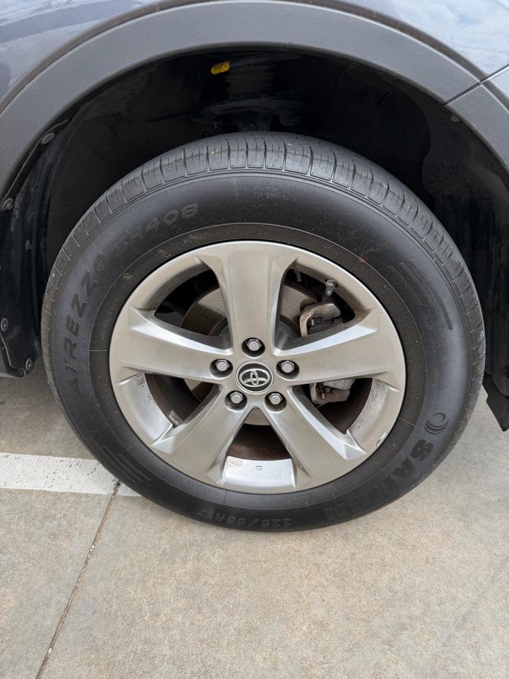 Toyota RAV4 FWD 4dr XLE (Natl) 2015