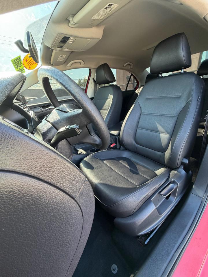Volkswagen Jetta Sedan 4dr Manual SE PZEV 2012