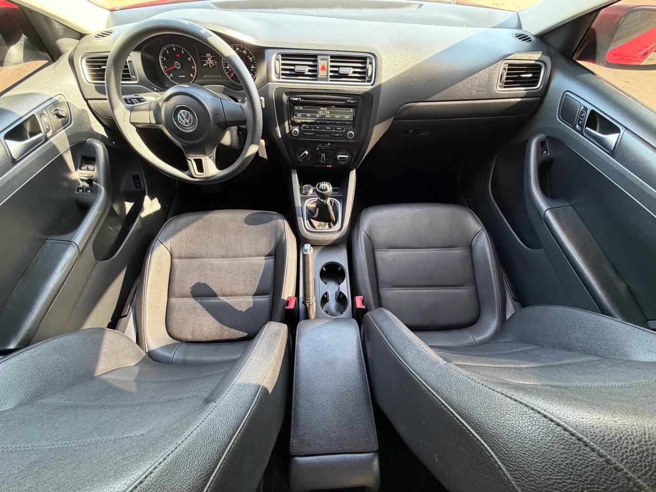 Volkswagen Jetta Sedan 4dr Manual SE PZEV 2012