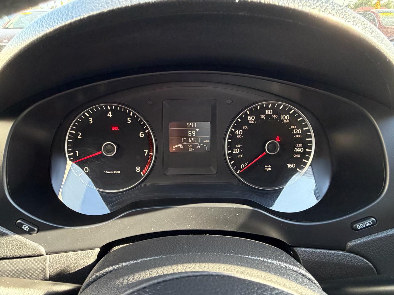 Volkswagen Jetta Sedan 4dr Manual SE PZEV 2012
