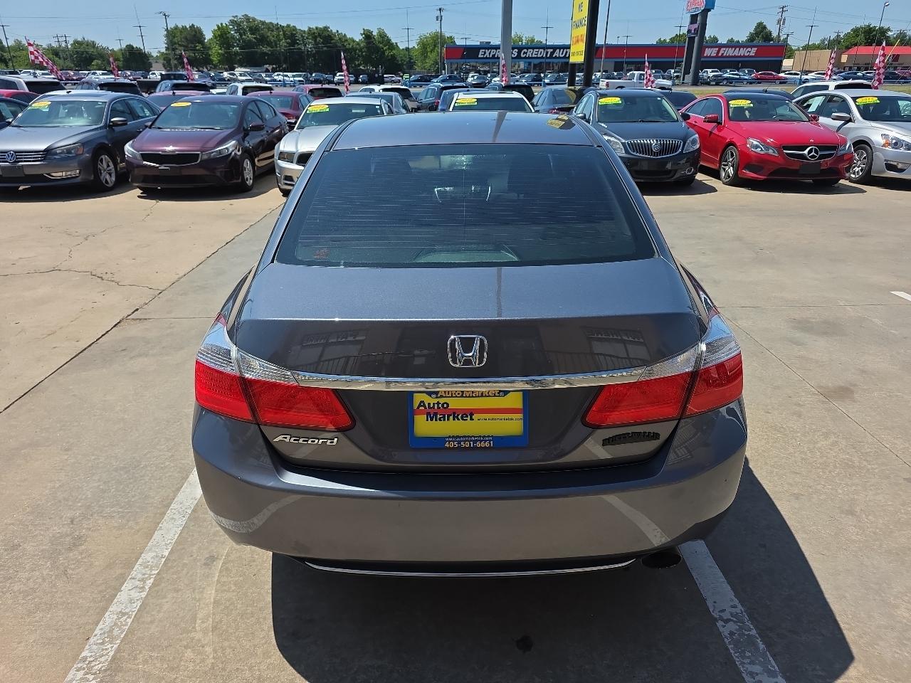 Honda Accord Sdn 4dr I4 Man LX 2013