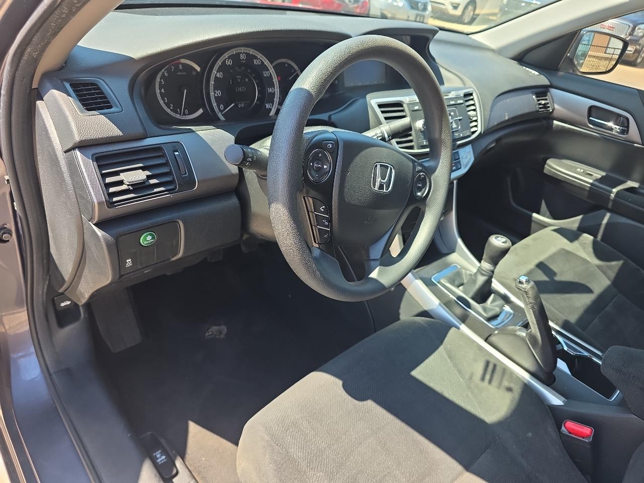 Honda Accord Sdn 4dr I4 Man LX 2013