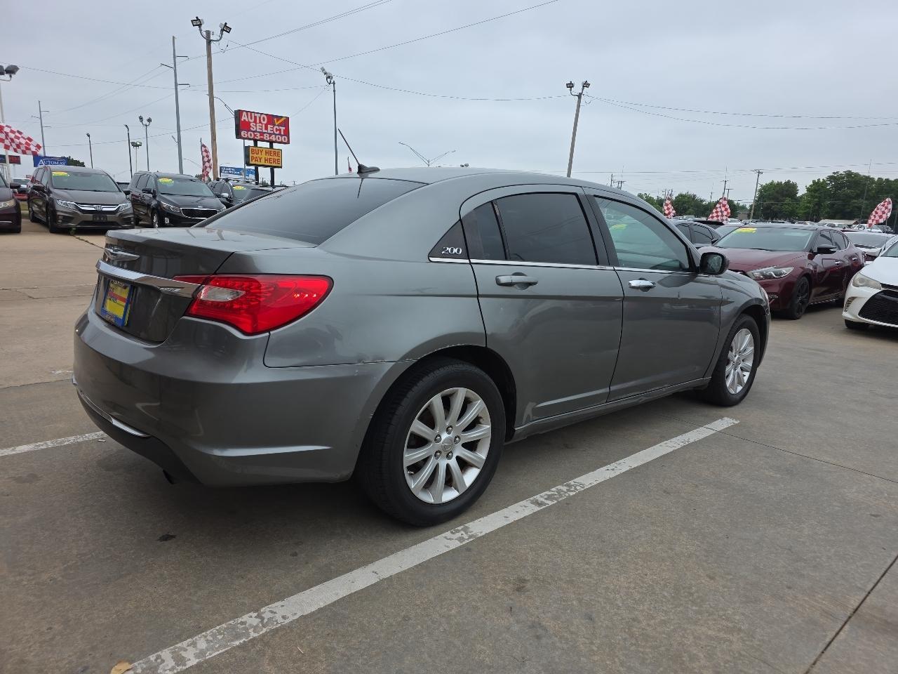 View vehicle photo 5