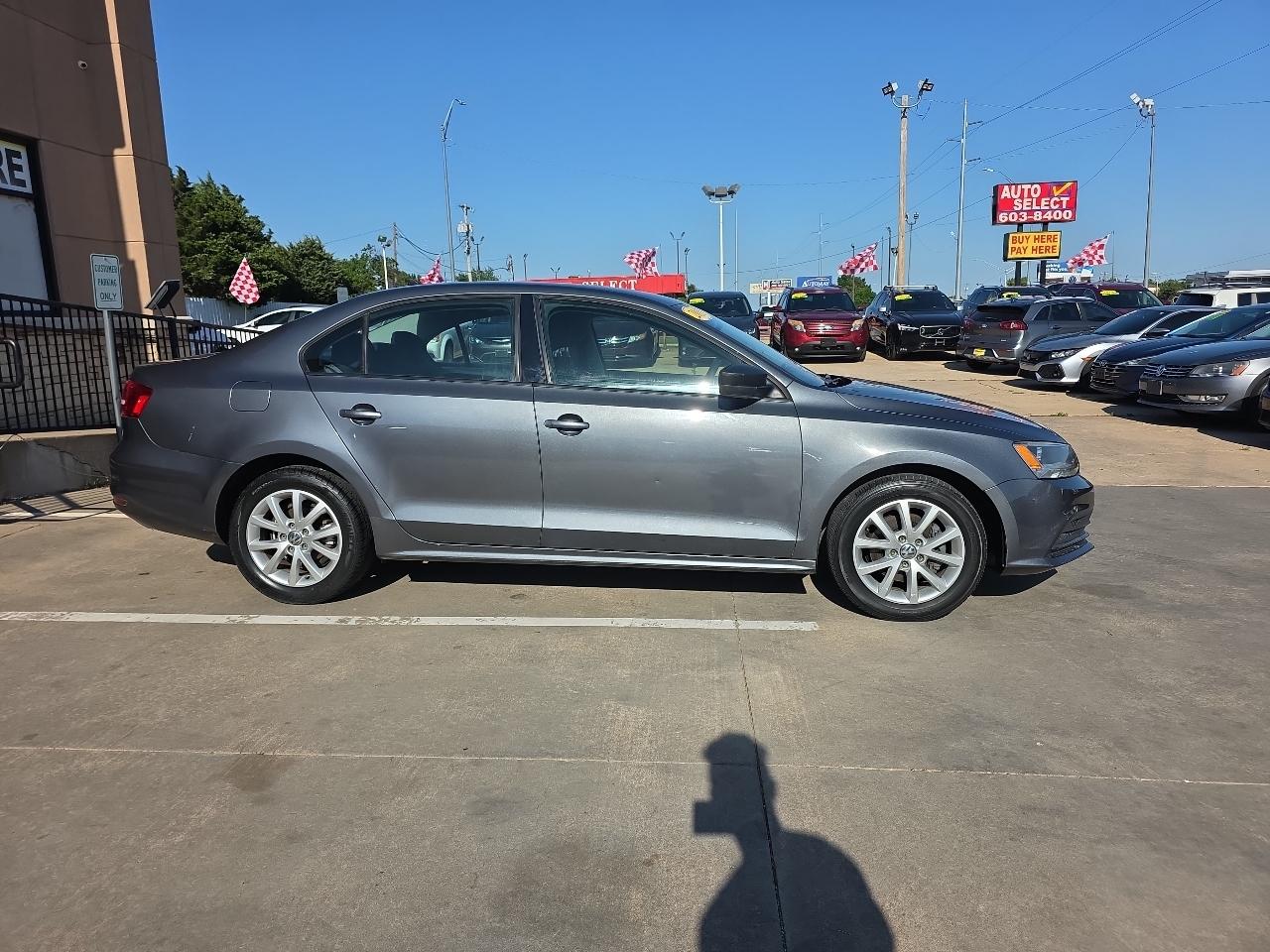 Volkswagen Jetta Sedan 4dr Auto 1.8T SE PZEV 2015