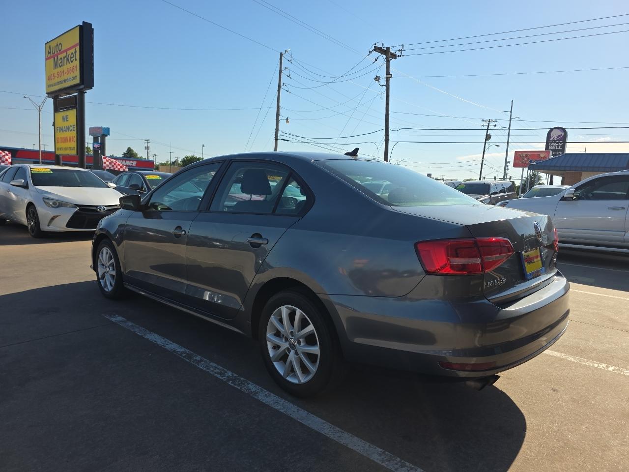 Volkswagen Jetta Sedan 4dr Auto 1.8T SE PZEV 2015