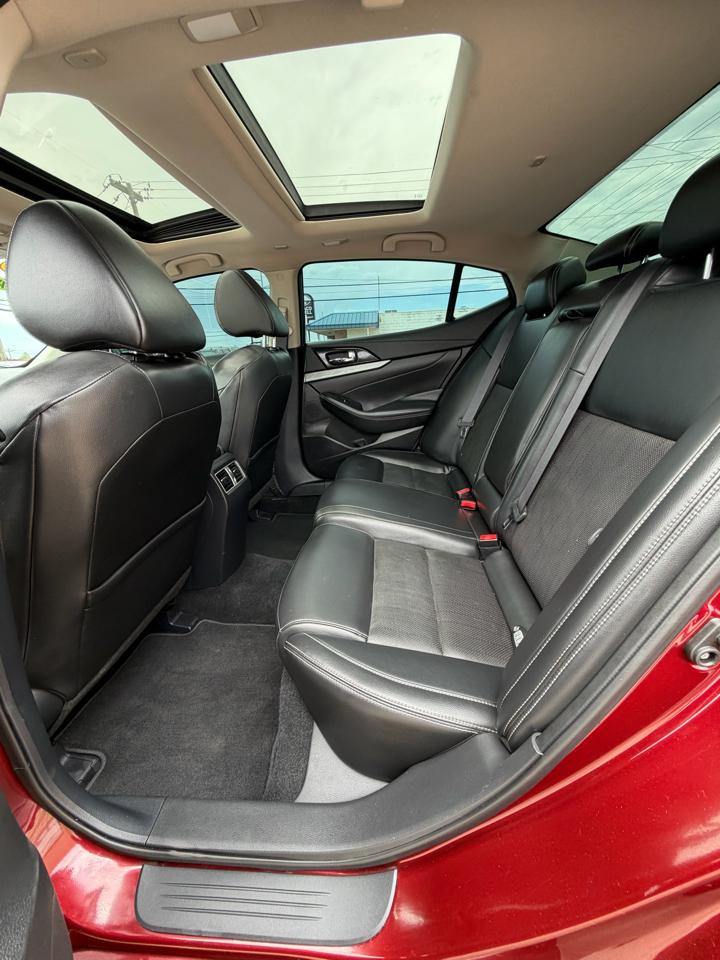 Nissan Maxima SL 3.5L 2017