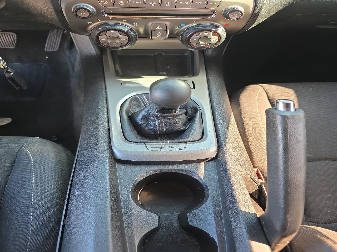 Chevrolet Camaro 2dr Cpe 1LS 2012