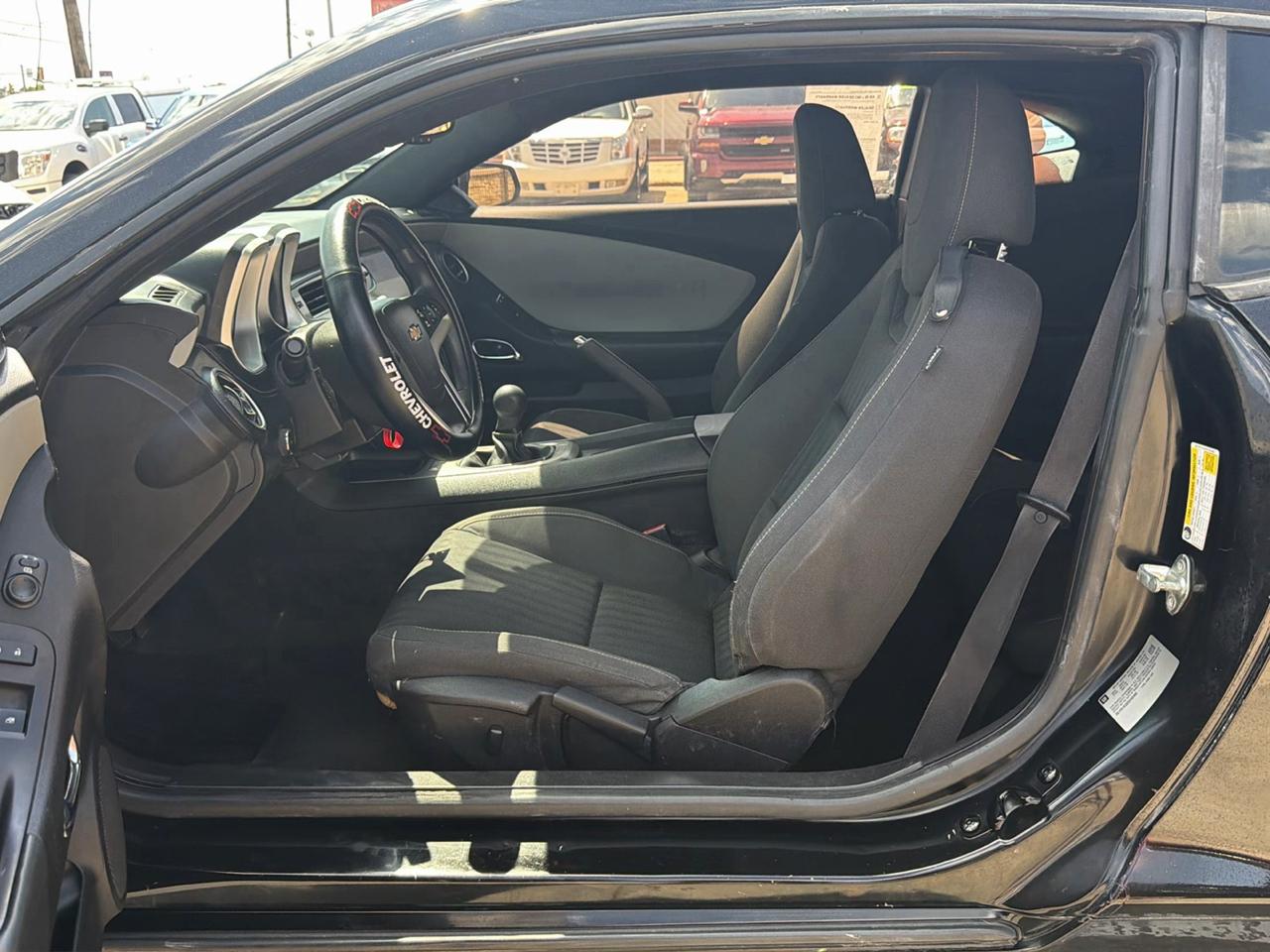 Chevrolet Camaro 2dr Cpe 1LS 2012
