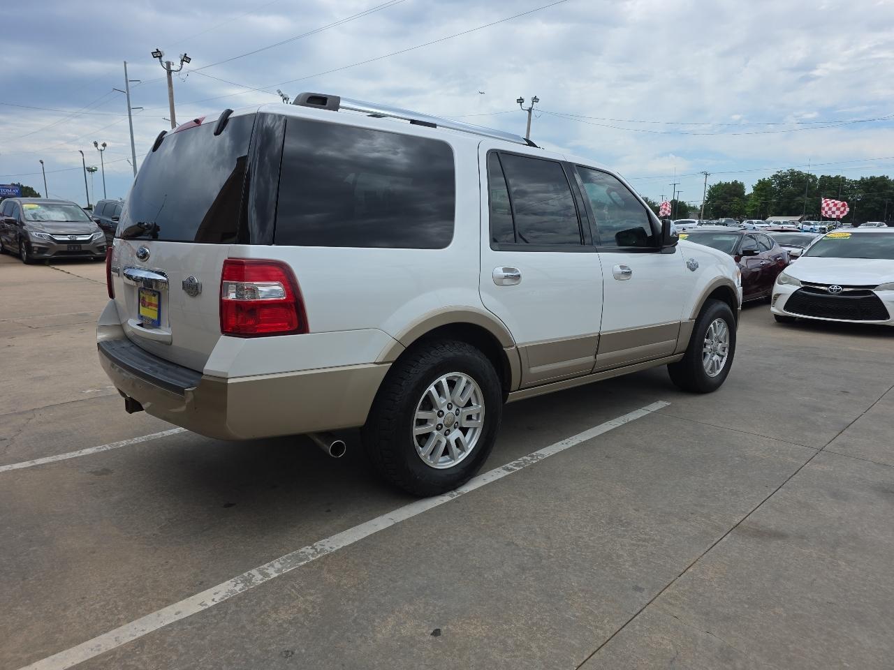 Ford Expedition 2WD 4dr King Ranch 2014