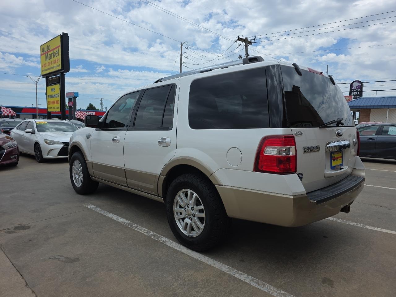 Ford Expedition 2WD 4dr King Ranch 2014