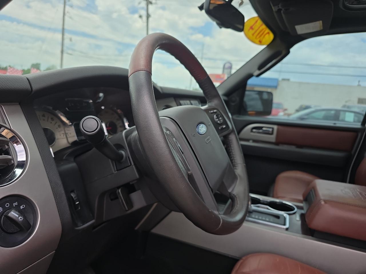 Ford Expedition 2WD 4dr King Ranch 2014