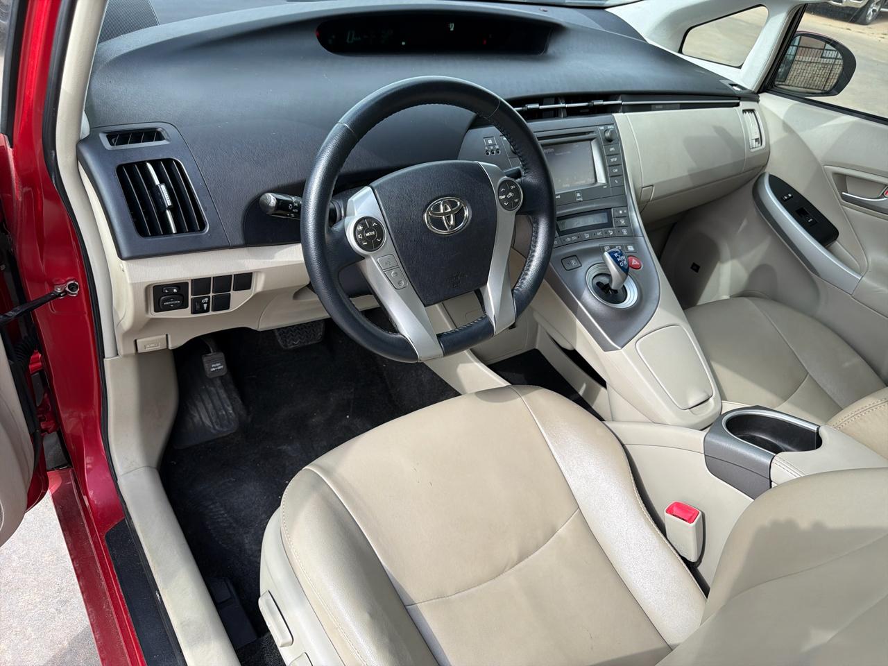 Toyota Prius 5dr HB Three (Natl) 2012