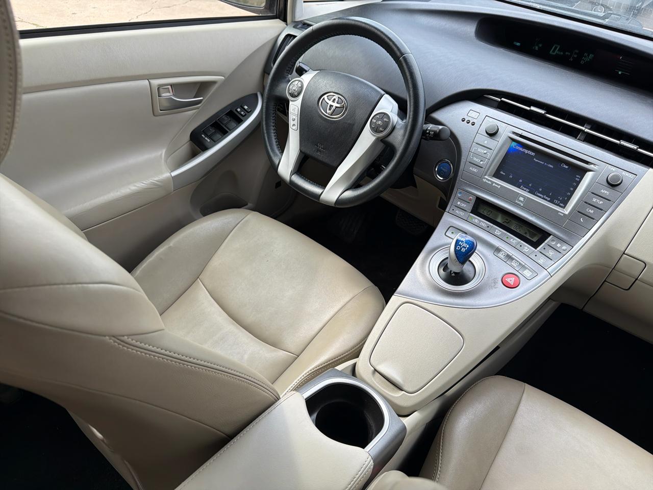 Toyota Prius 5dr HB Three (Natl) 2012