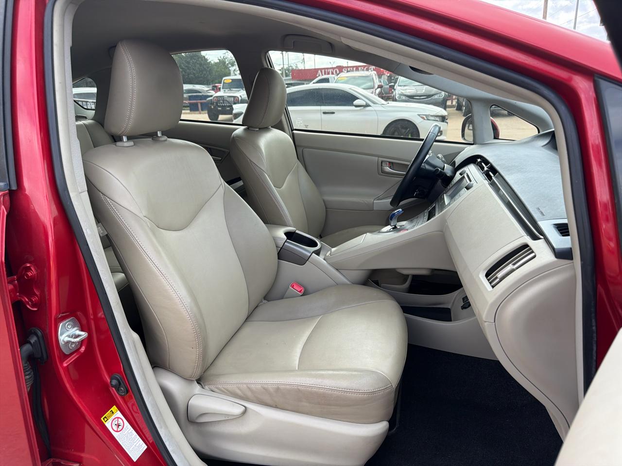 Toyota Prius 5dr HB Three (Natl) 2012