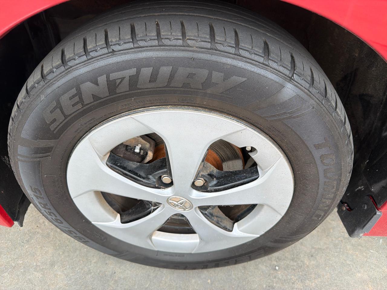 Toyota Prius 5dr HB Three (Natl) 2012