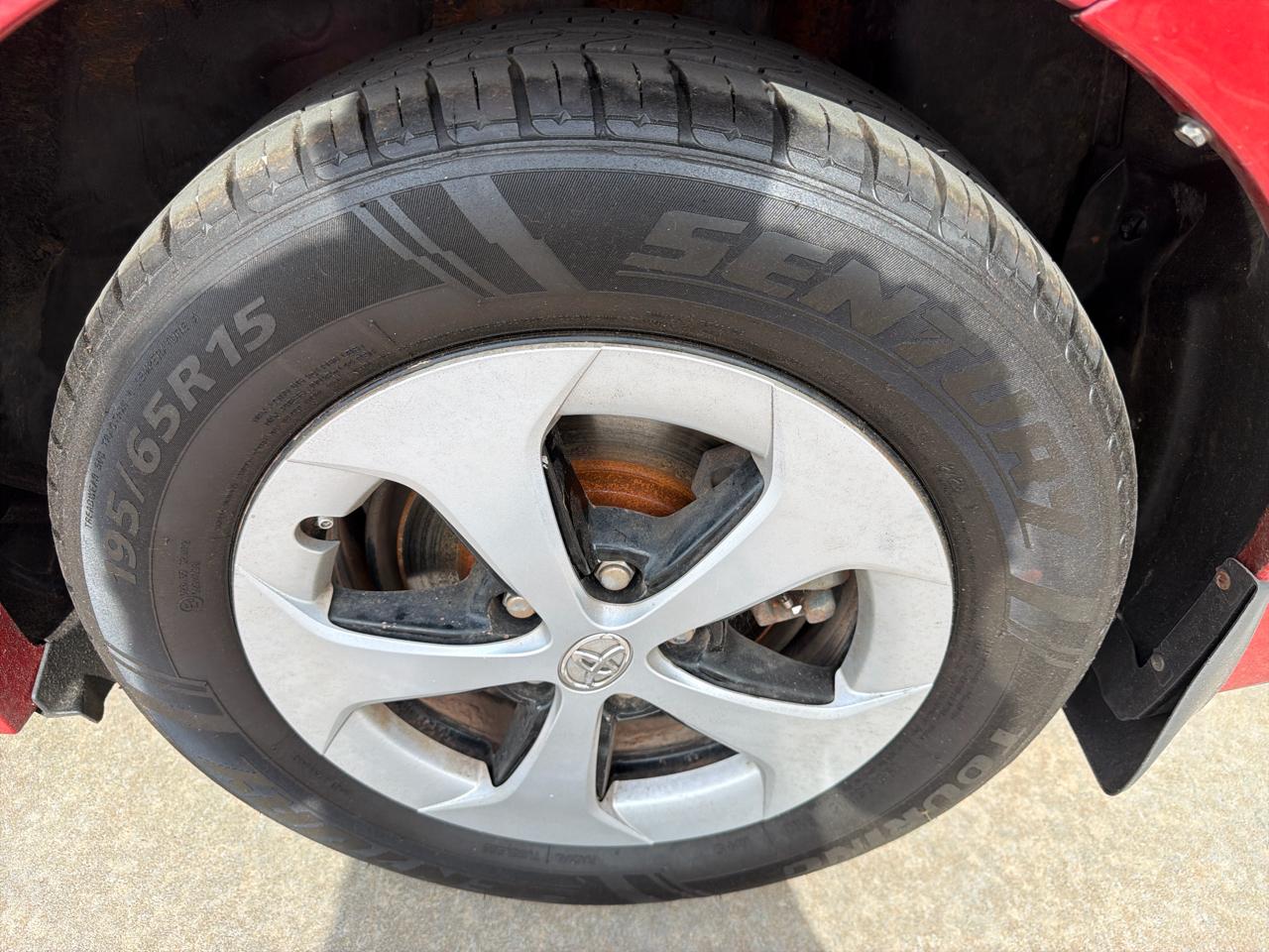 Toyota Prius 5dr HB Three (Natl) 2012