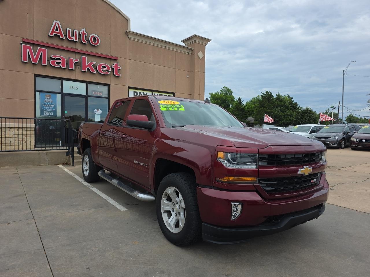 Chevrolet Silverado 1500 4WD Crew Cab 143.5" LT w/2LT 2016