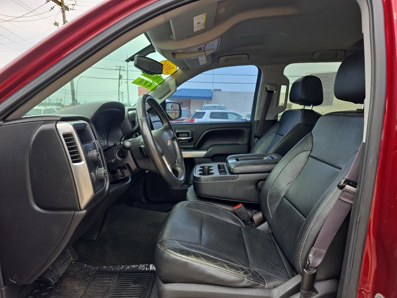Chevrolet Silverado 1500 4WD Crew Cab 143.5" LT w/2LT 2016