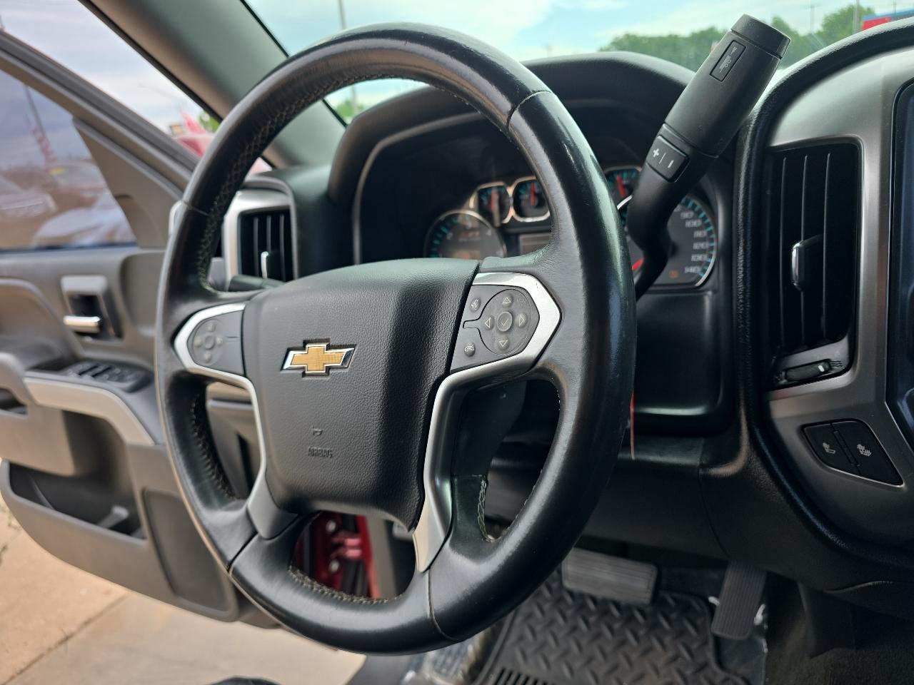 Chevrolet Silverado 1500 4WD Crew Cab 143.5" LT w/2LT 2016
