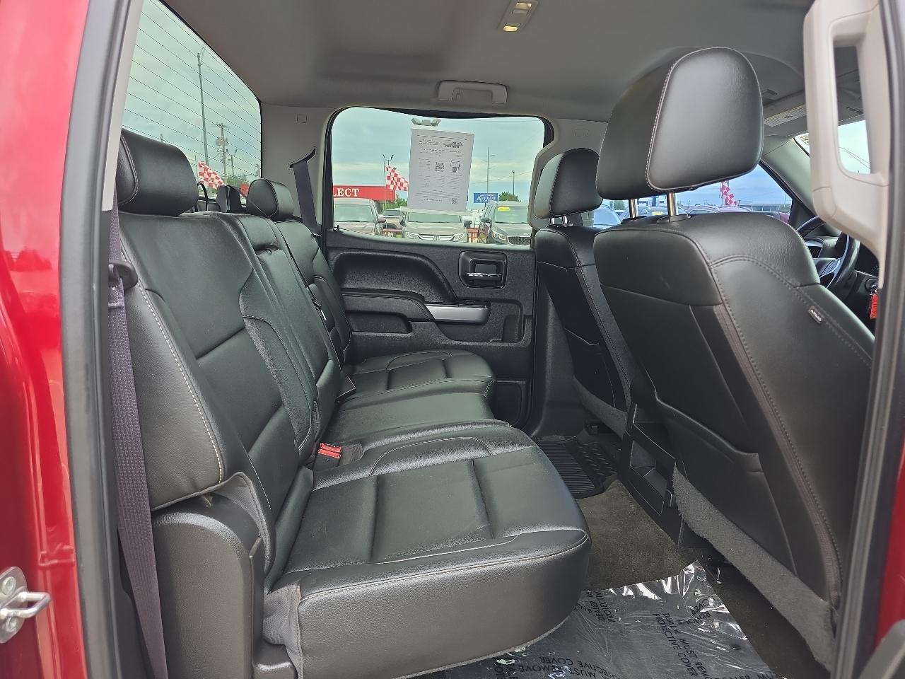 Chevrolet Silverado 1500 4WD Crew Cab 143.5" LT w/2LT 2016