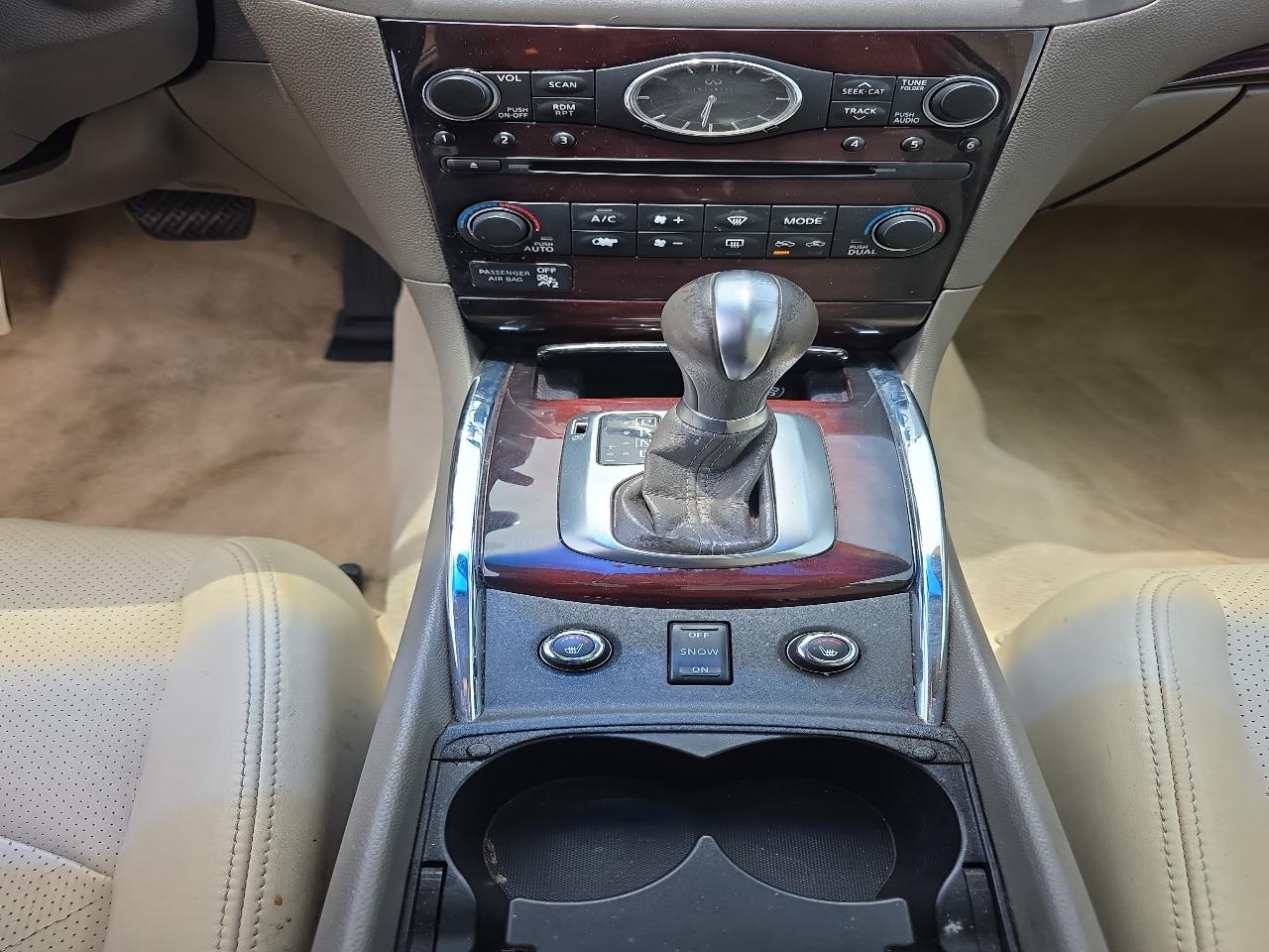 Infiniti G37 Sedan 4dr x AWD 2013