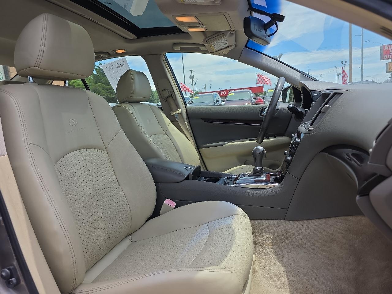 Infiniti G37 Sedan 4dr x AWD 2013