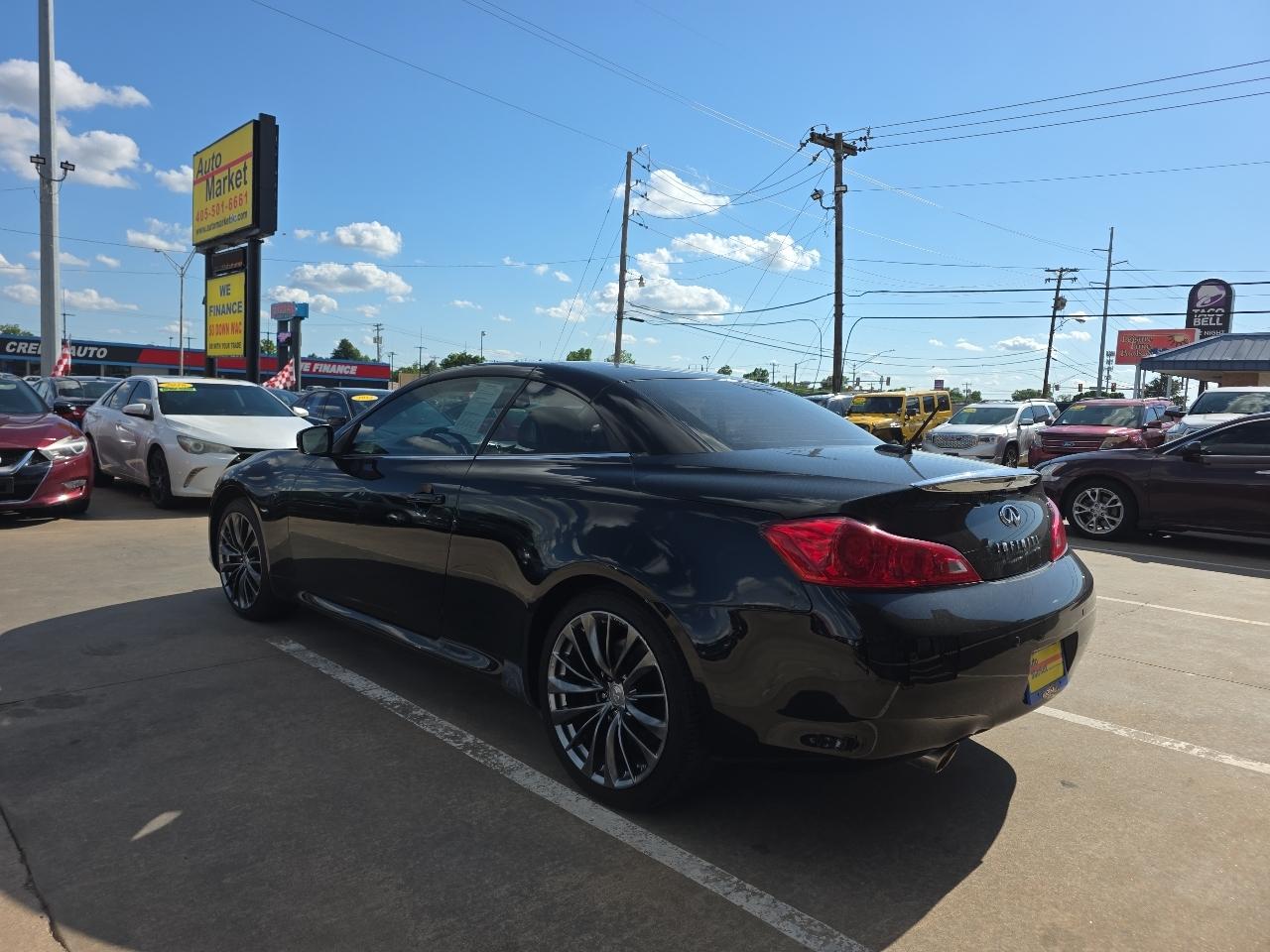 Infiniti G37 Convertible 2dr Base 2011