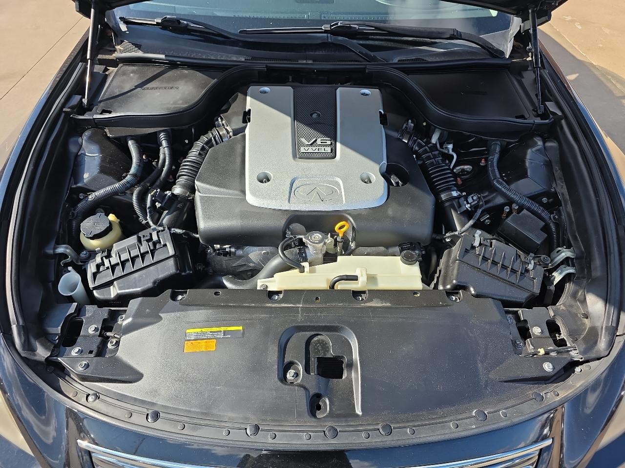 Infiniti G37 Convertible 2dr Base 2011