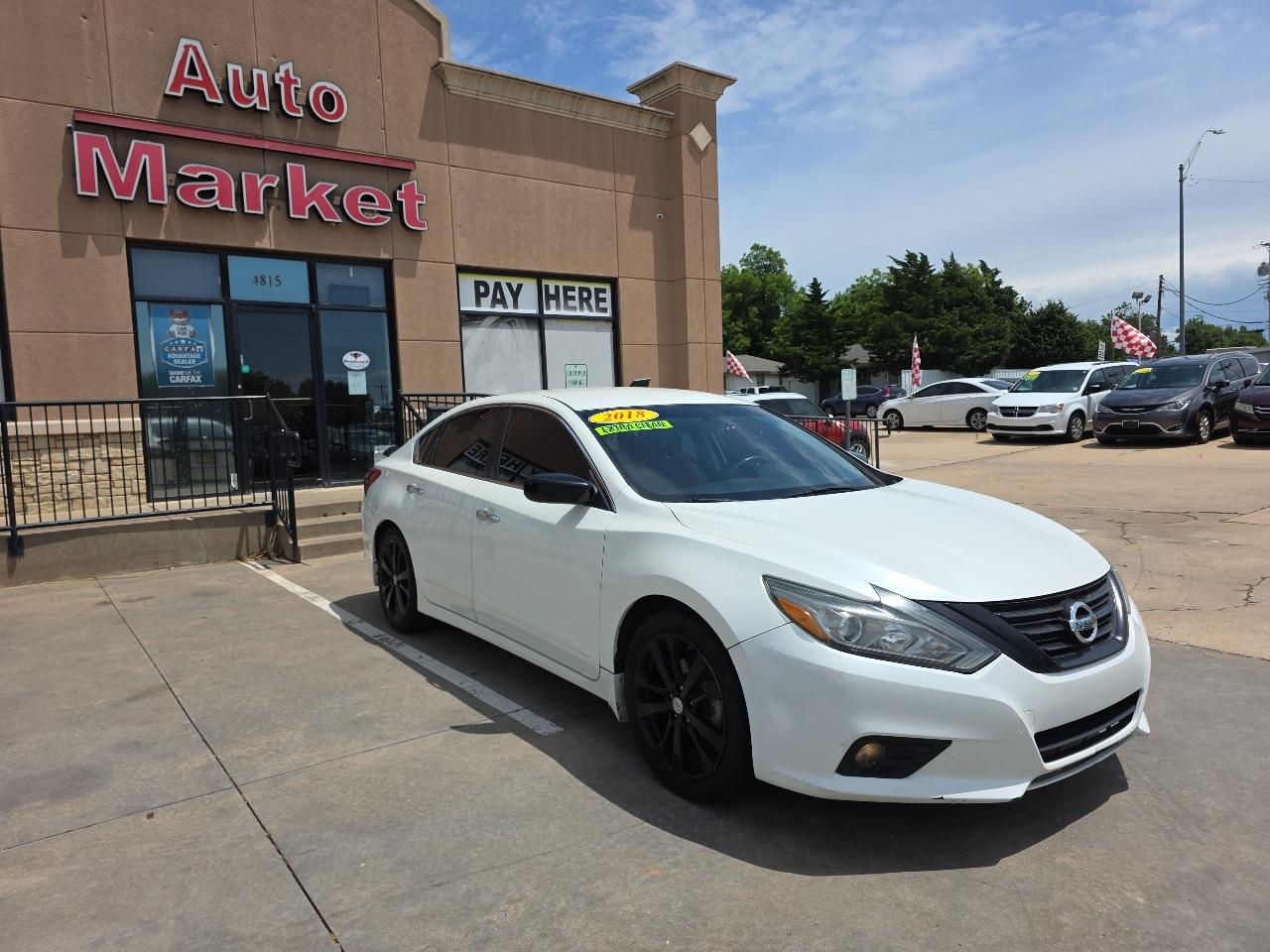 Nissan Maxima 4dr Sdn 3.5 Platinum 2016
