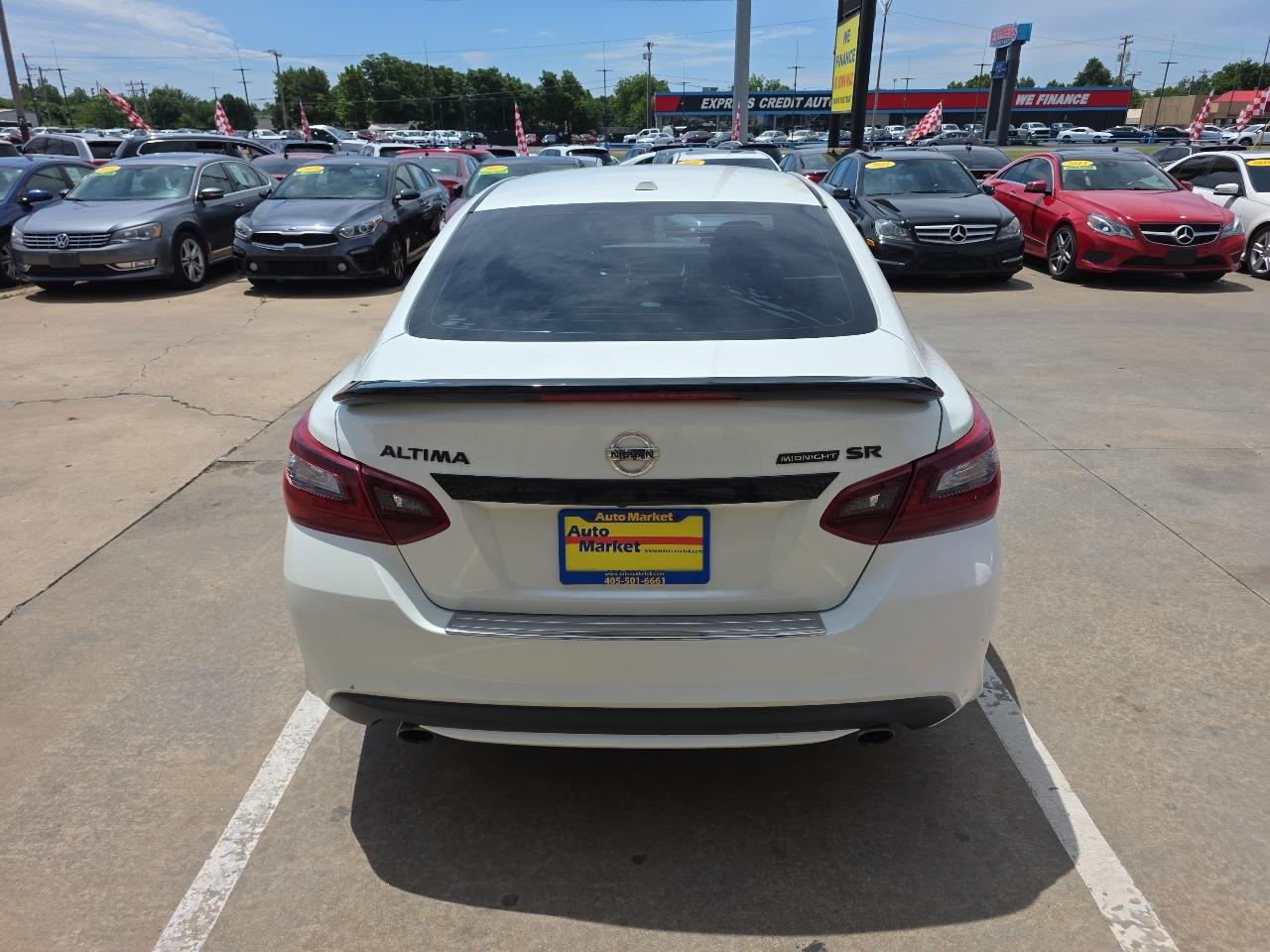 Nissan Maxima 4dr Sdn 3.5 Platinum 2016